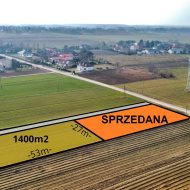 Działka na sprzedaż