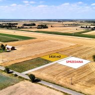 Działka na sprzedaż