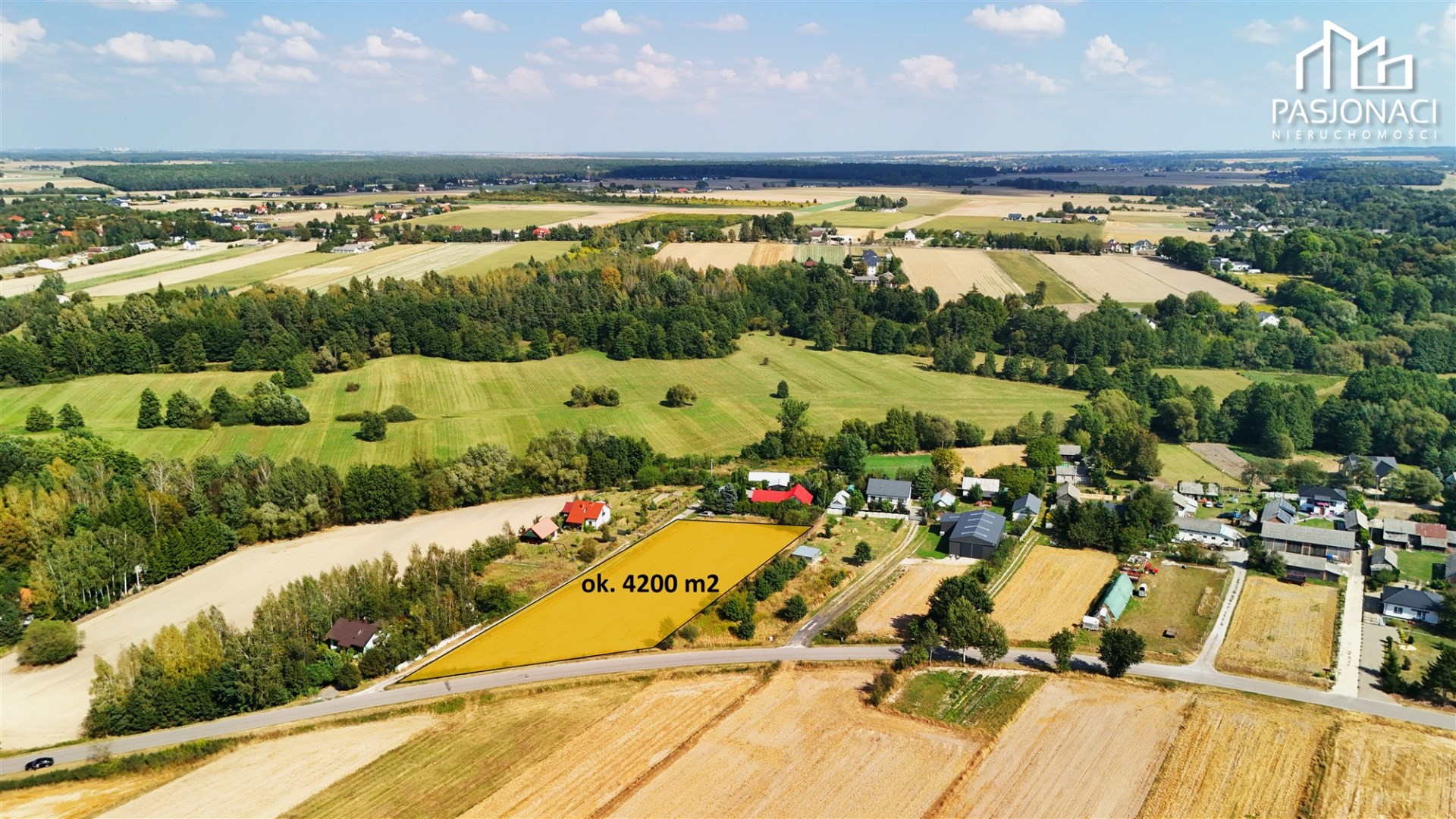 Działka na sprzedaż