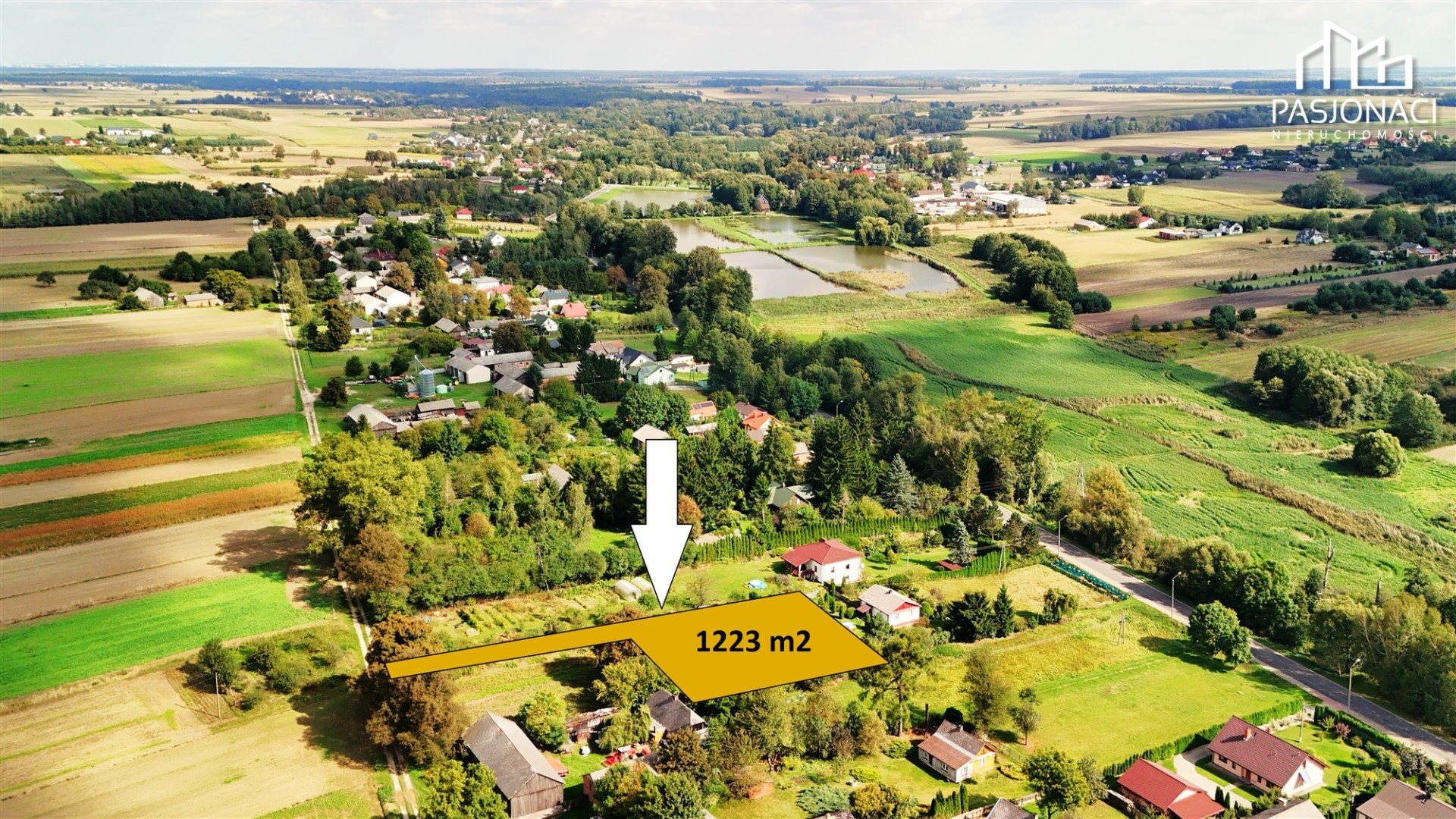 Działka na sprzedaż