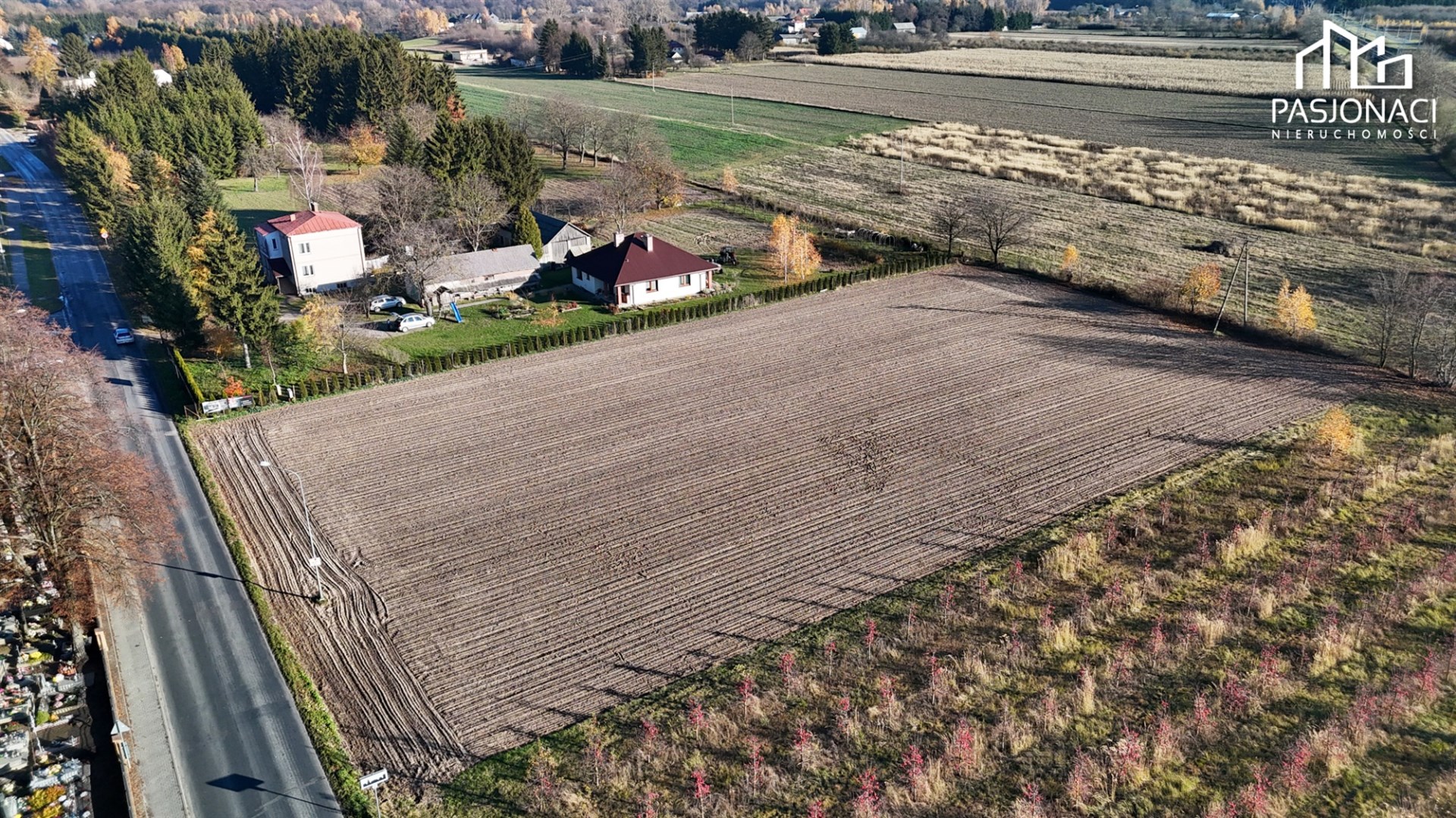 Działka na sprzedaż