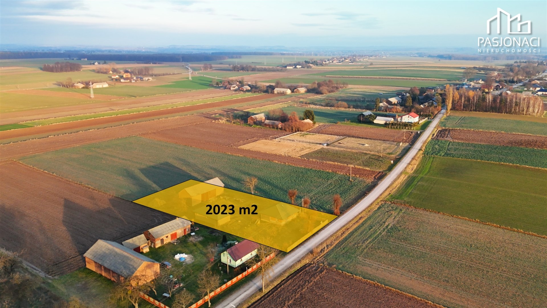 Działka na sprzedaż