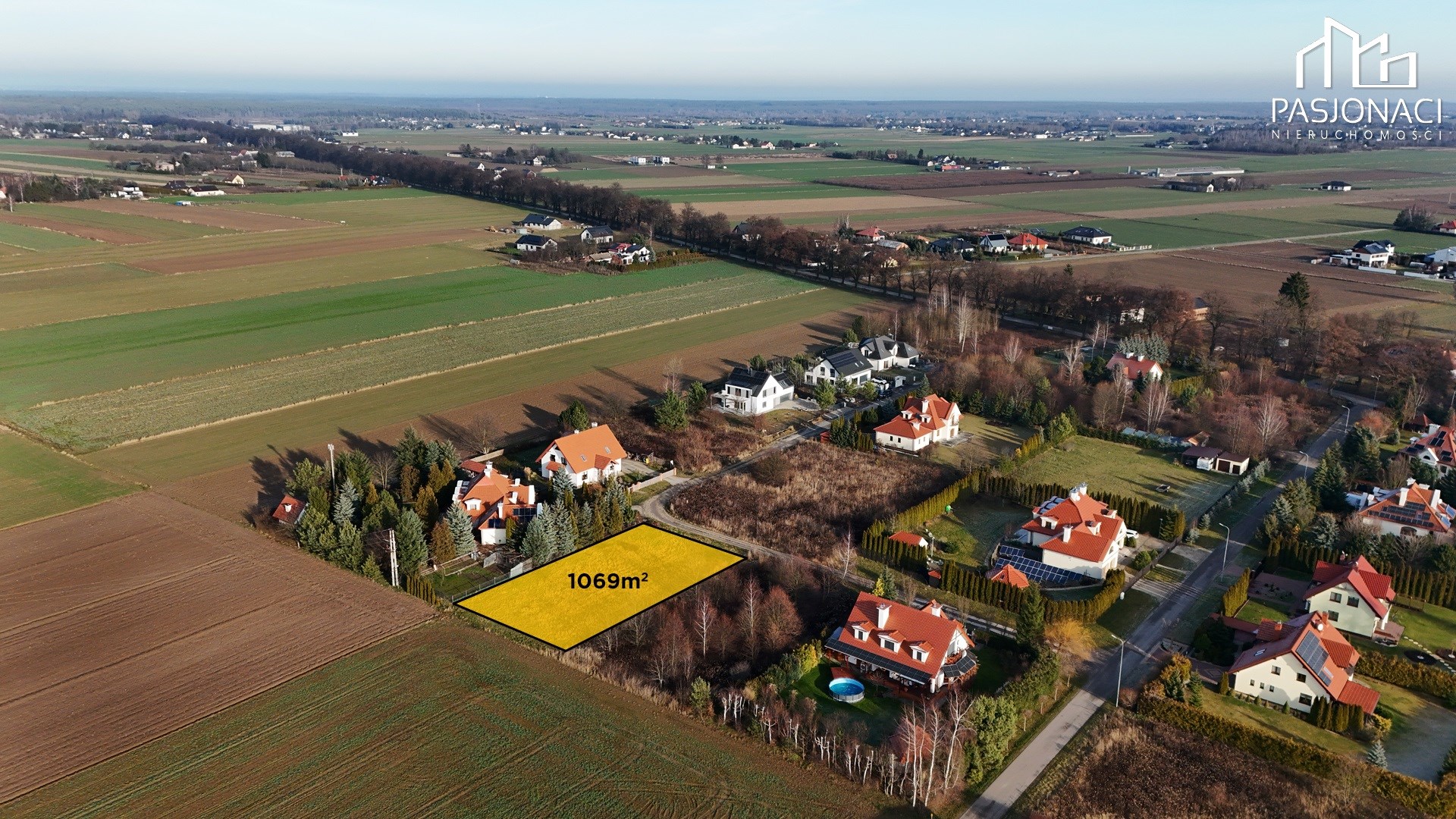 Działka na sprzedaż