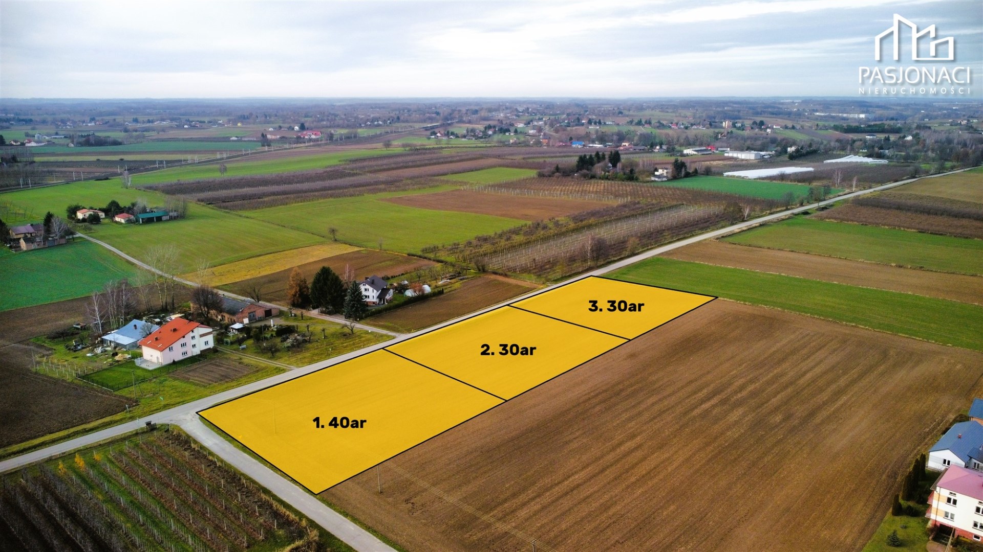 Działka na sprzedaż