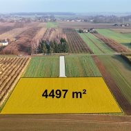 Działka na sprzedaż