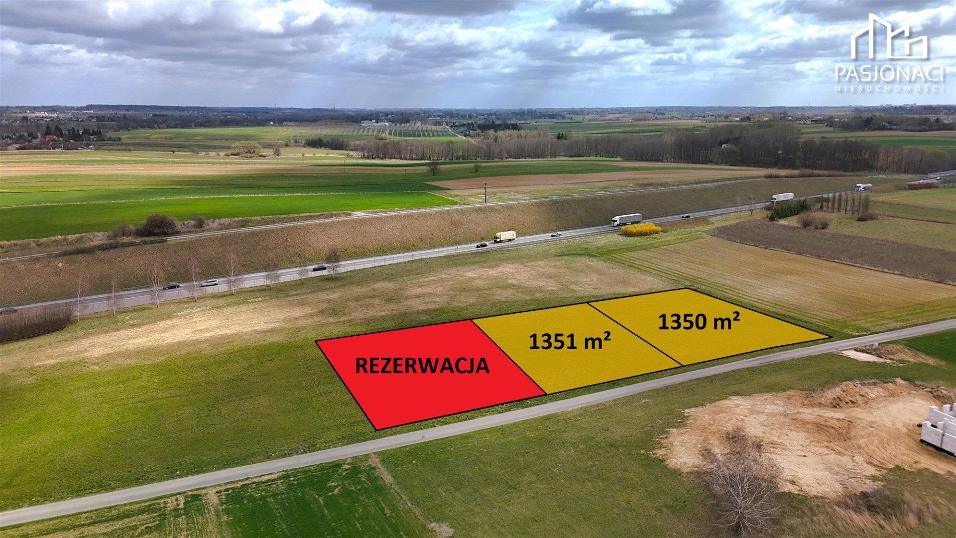 Działka na sprzedaż
