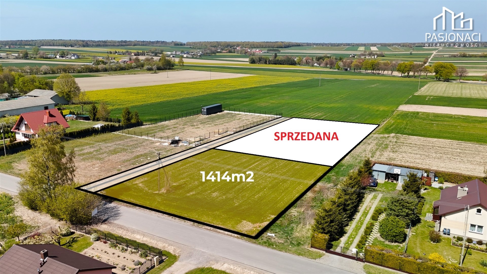 Działka na sprzedaż